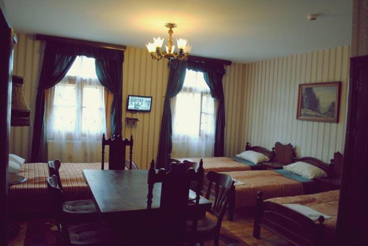 Noclegi Przy Restauracji Klemens Szczebrzeszyn Ngoại thất bức ảnh